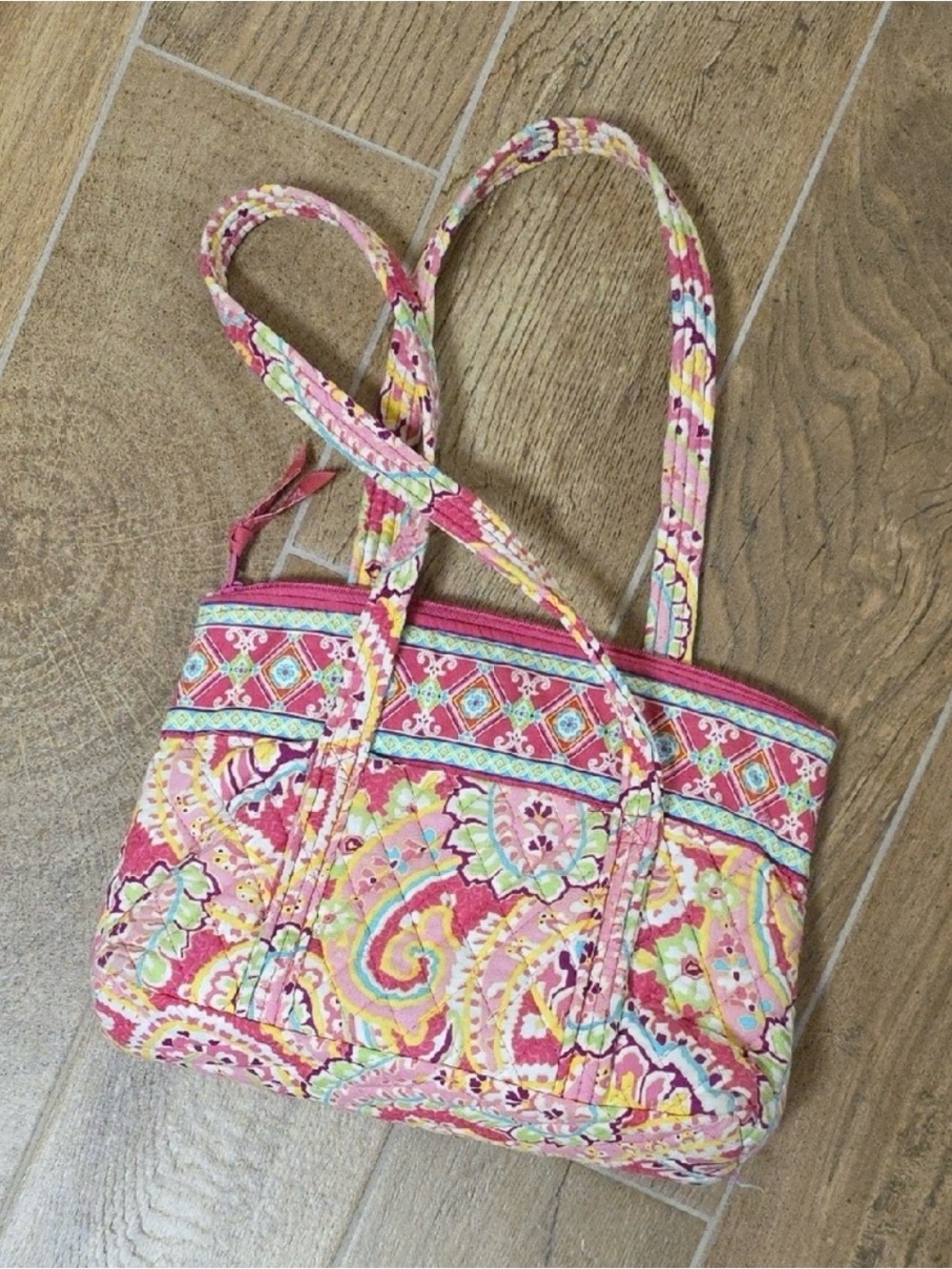 ✨RETIRED✨ Vera Bradley - Capri Melon small tote - Picture 3 of 5